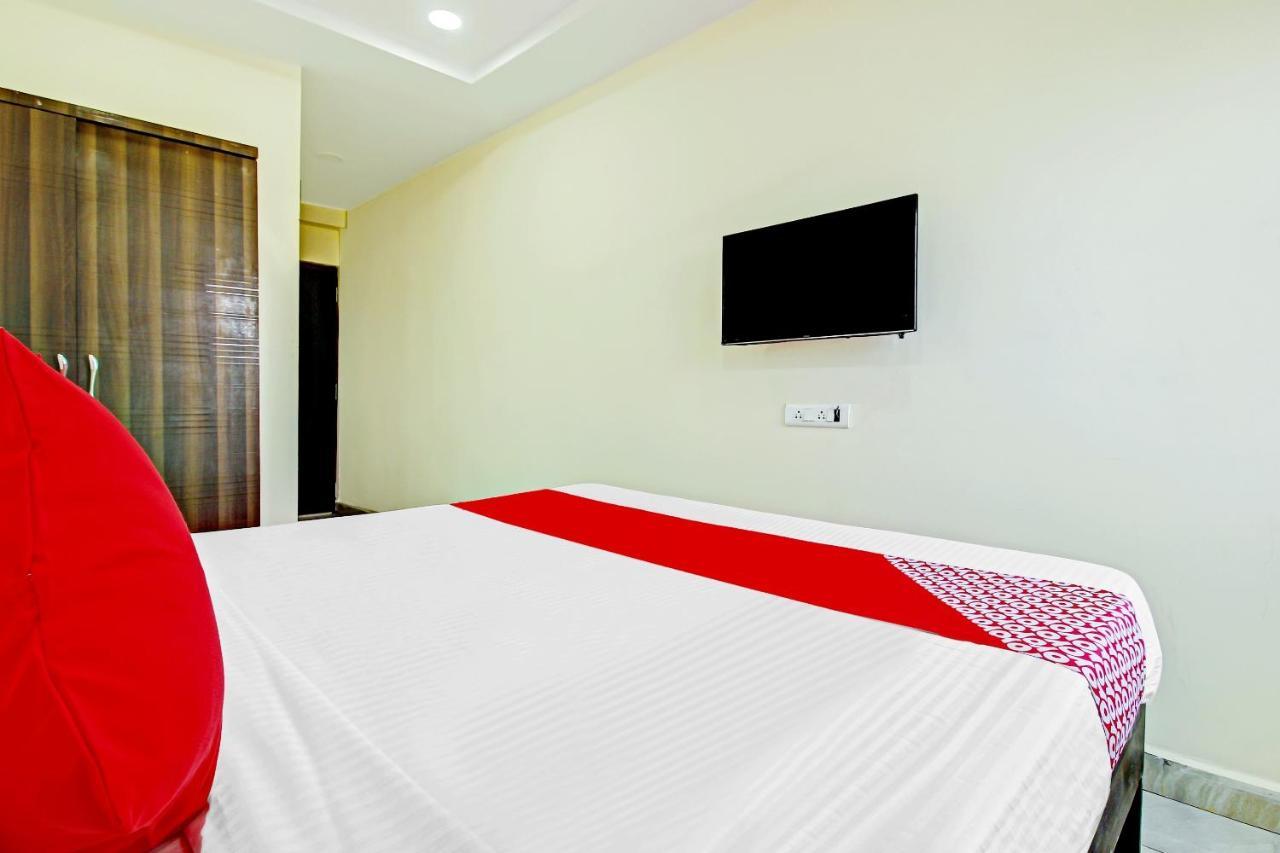 Hotel O Adhin Residency Hyderabad Exteriör bild