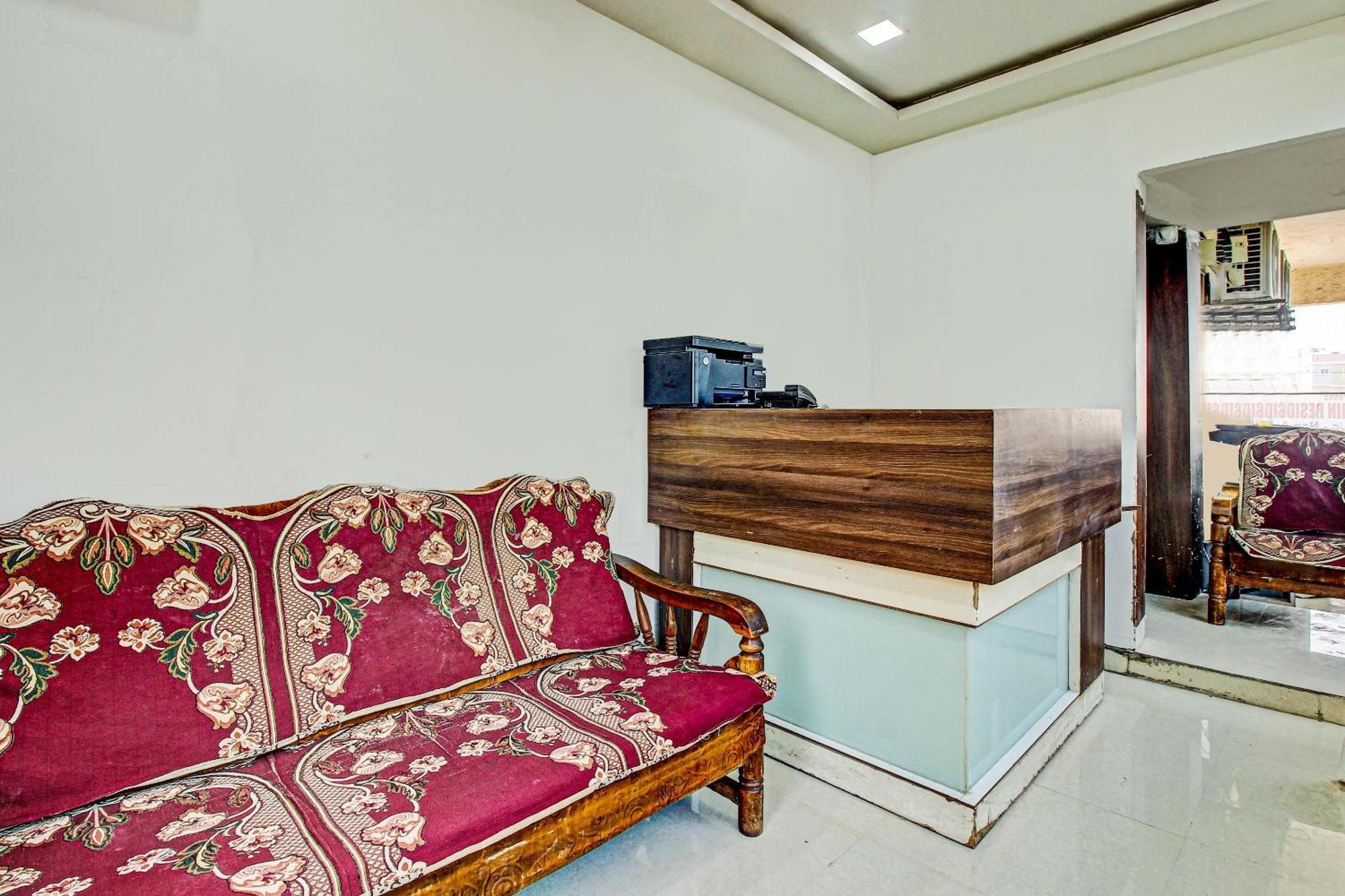 Hotel O Adhin Residency Hyderabad Exteriör bild