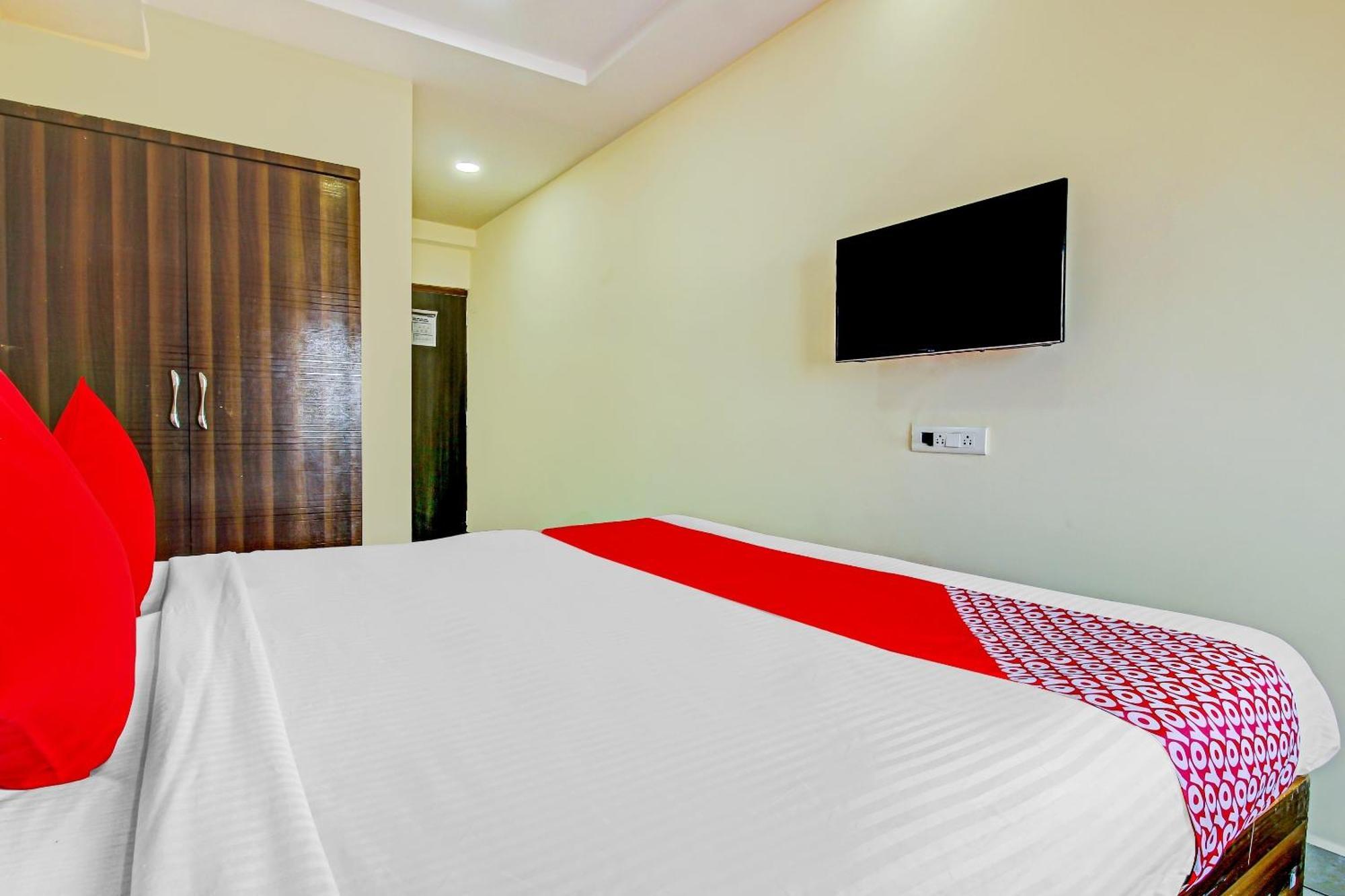 Hotel O Adhin Residency Hyderabad Exteriör bild