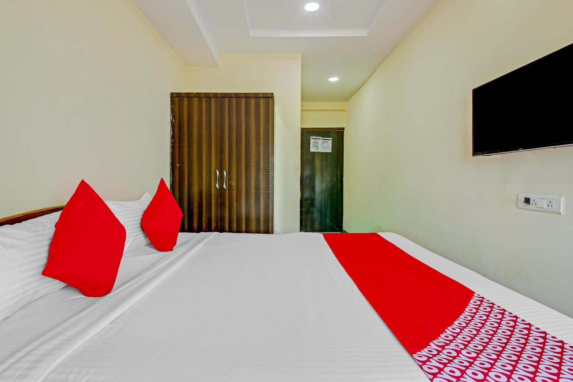 Hotel O Adhin Residency Hyderabad Exteriör bild