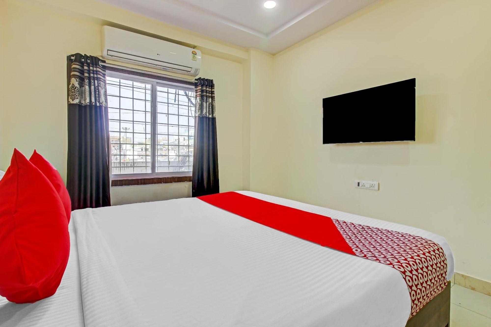 Hotel O Adhin Residency Hyderabad Exteriör bild